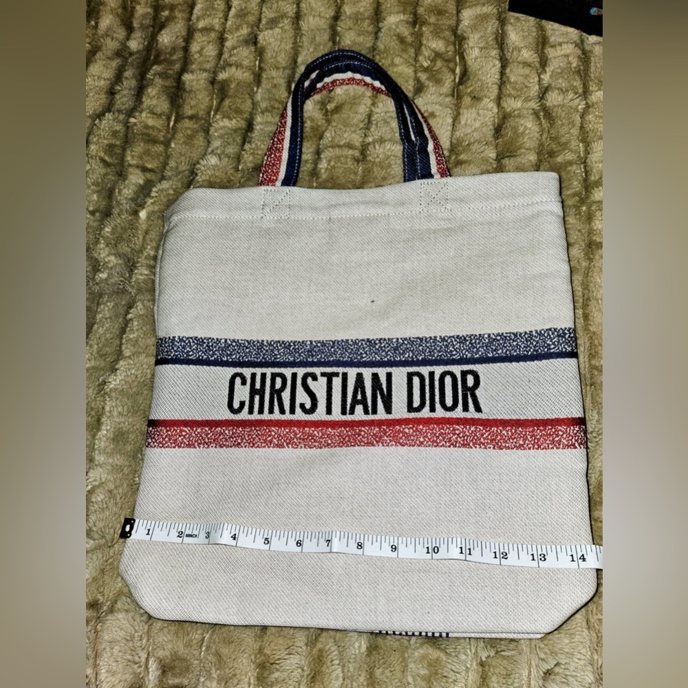 Dior Cream and Red Tote Bag - Picture 4 of 5